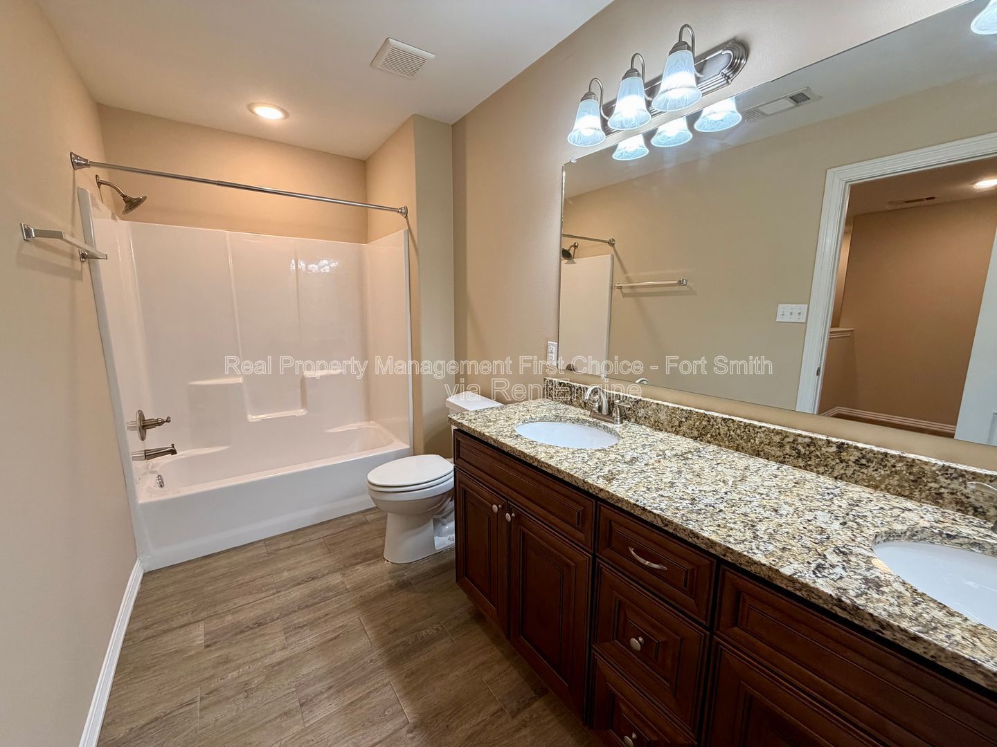 Gallery Image 14