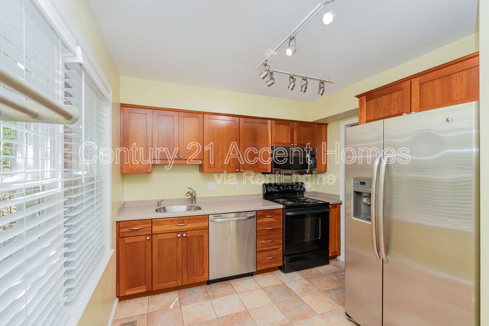 Gallery Image 18