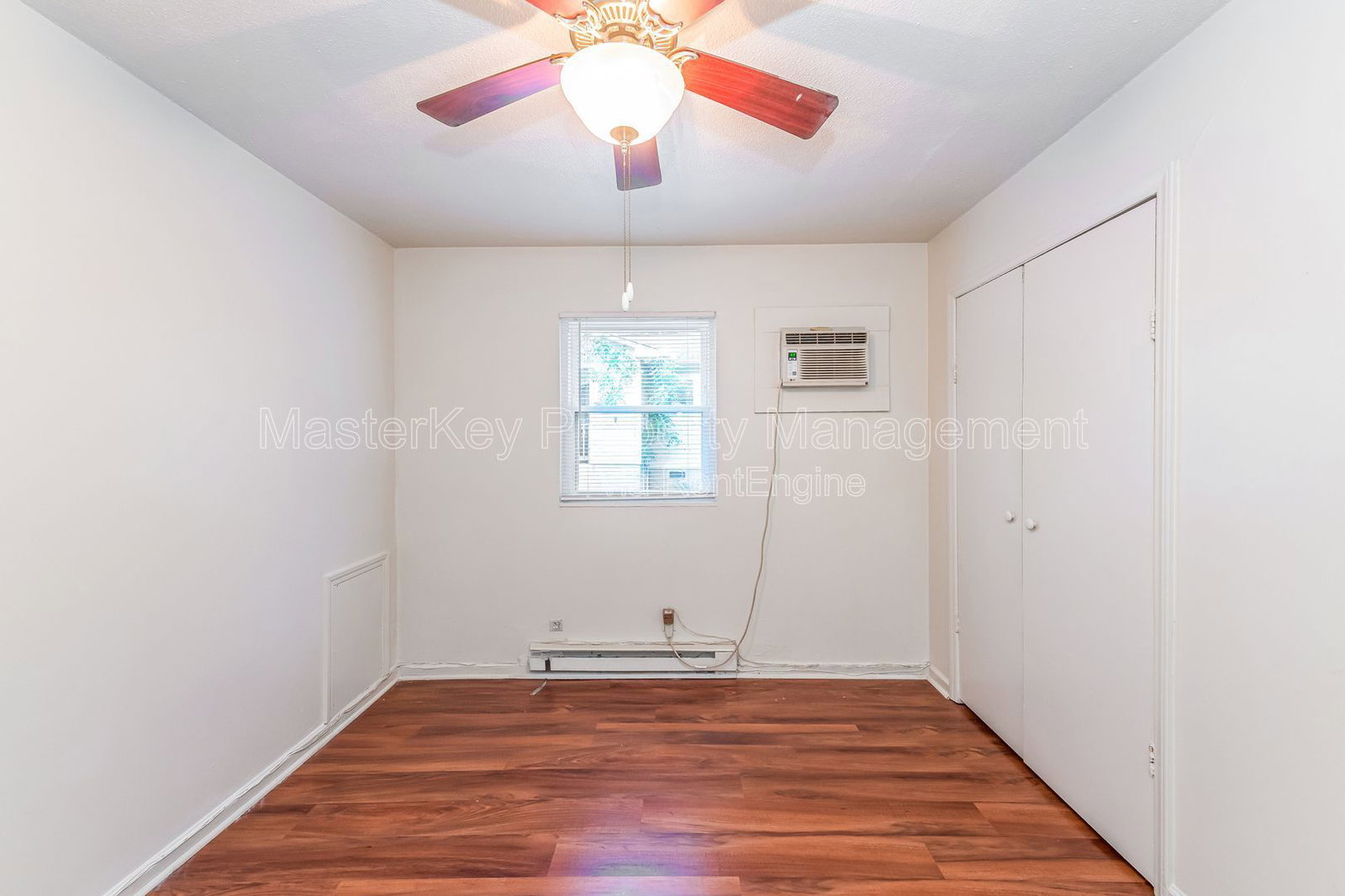 Gallery Image 16