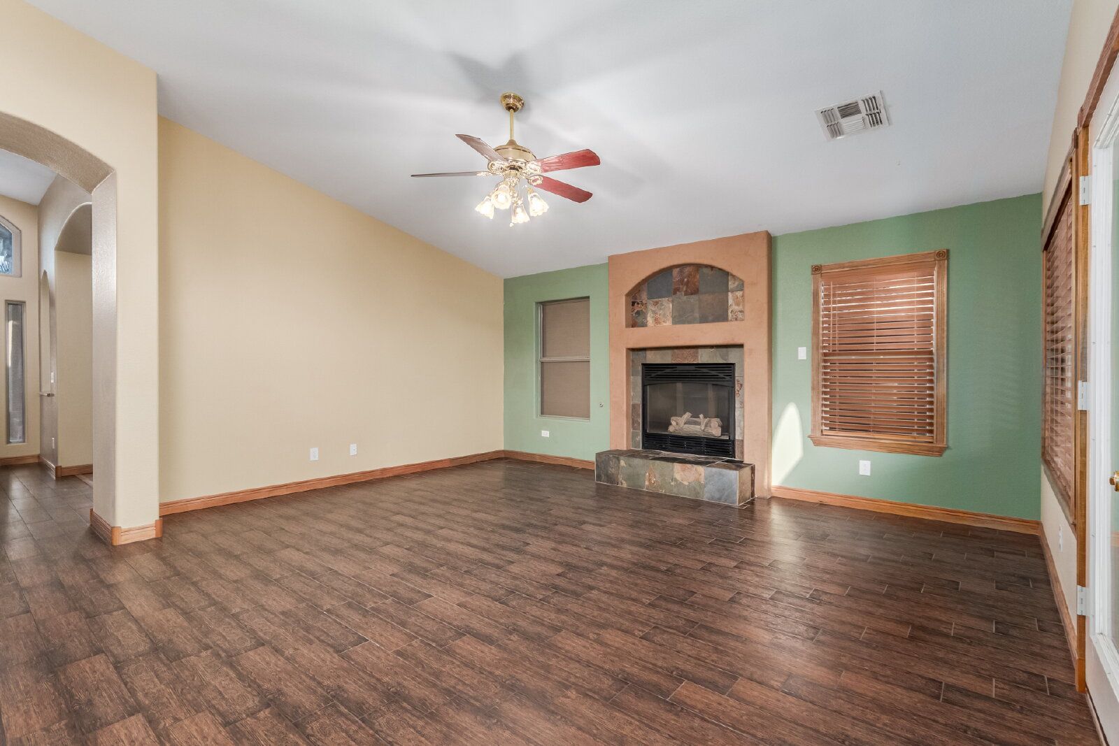 Gallery Image 13
