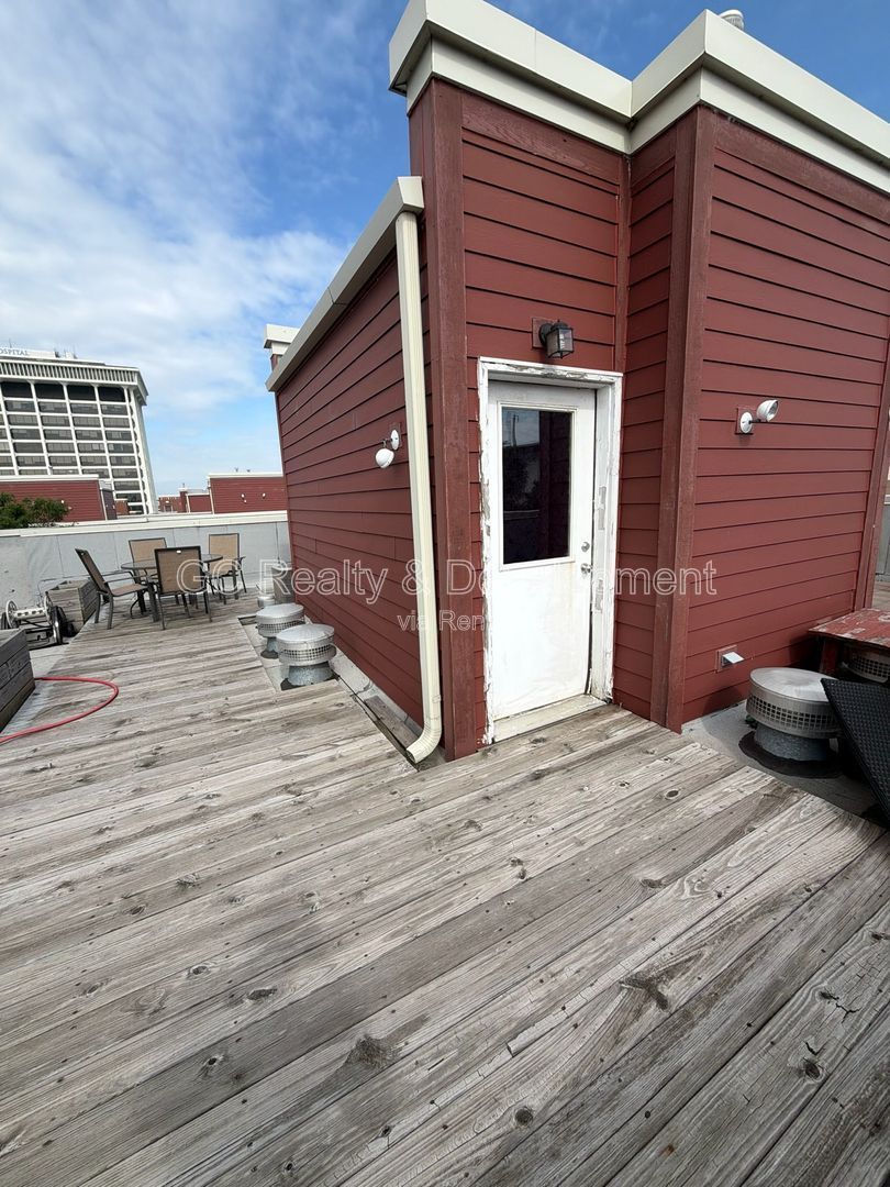 Gallery Image 23