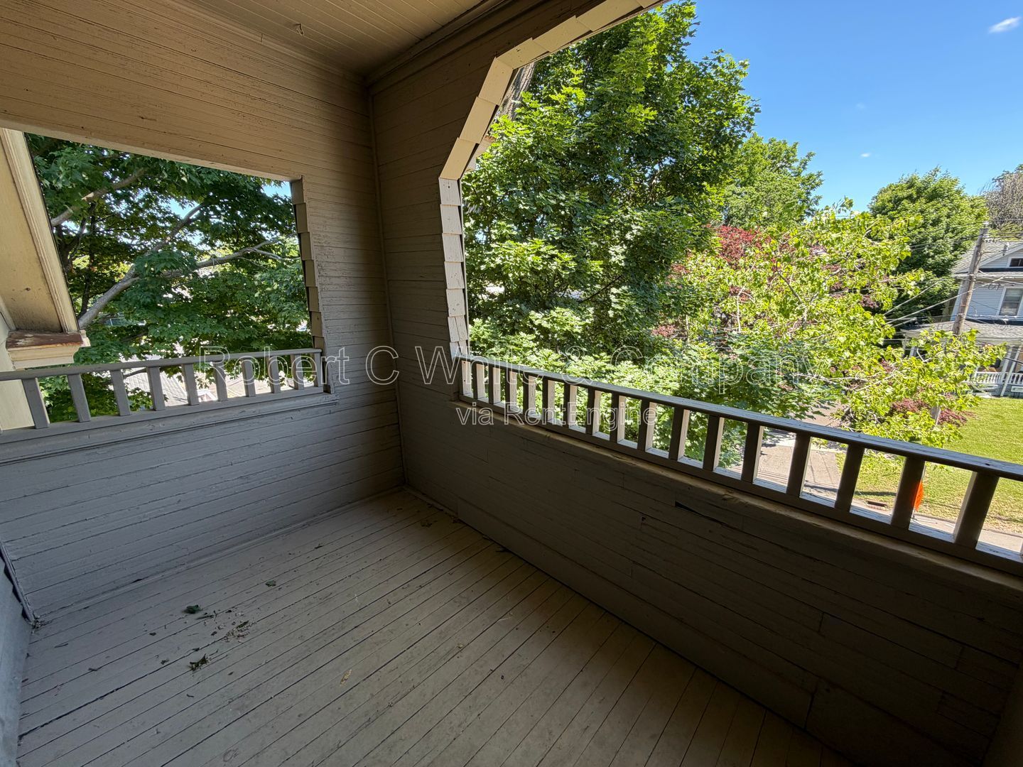 Gallery Image 0