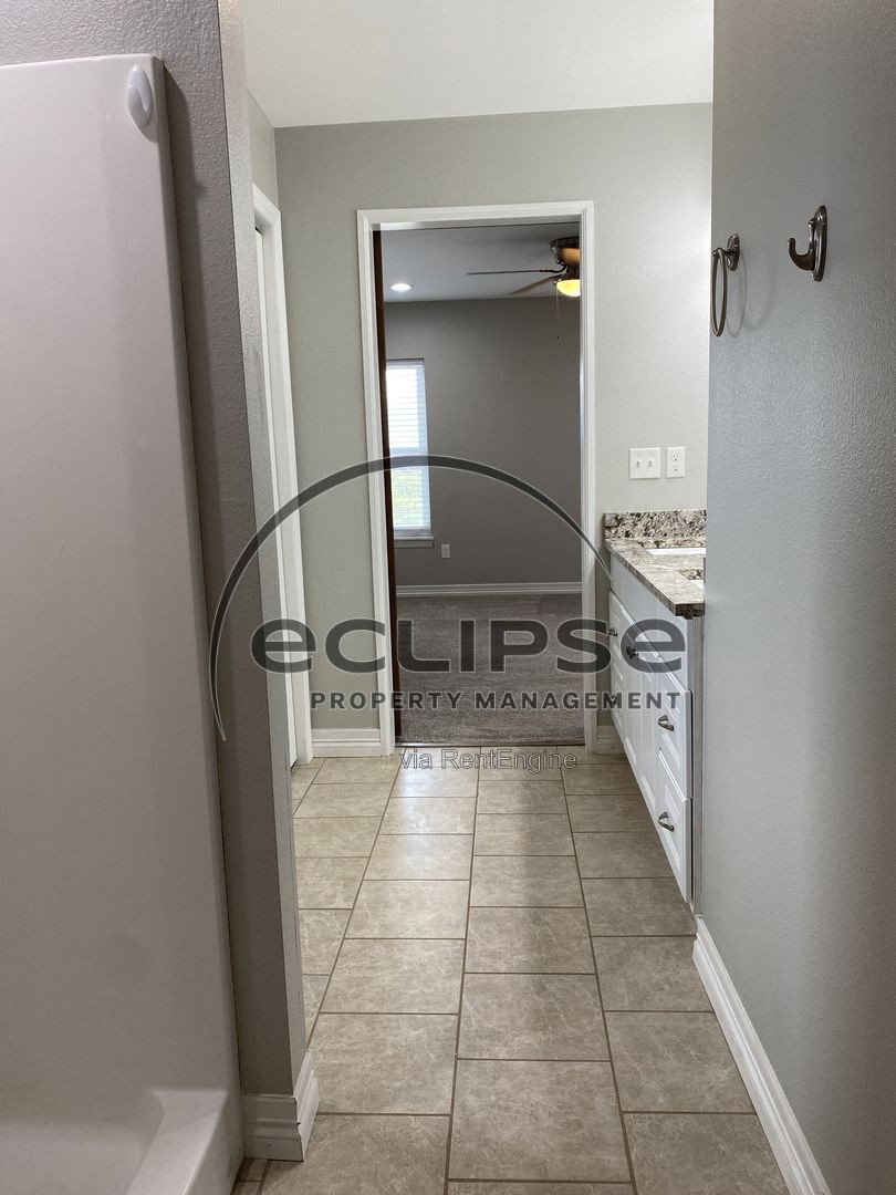 Gallery Image 38