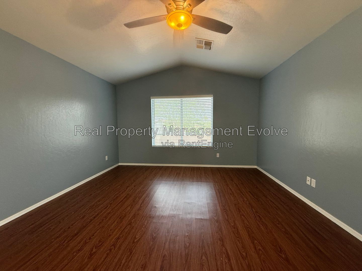 Gallery Image 19