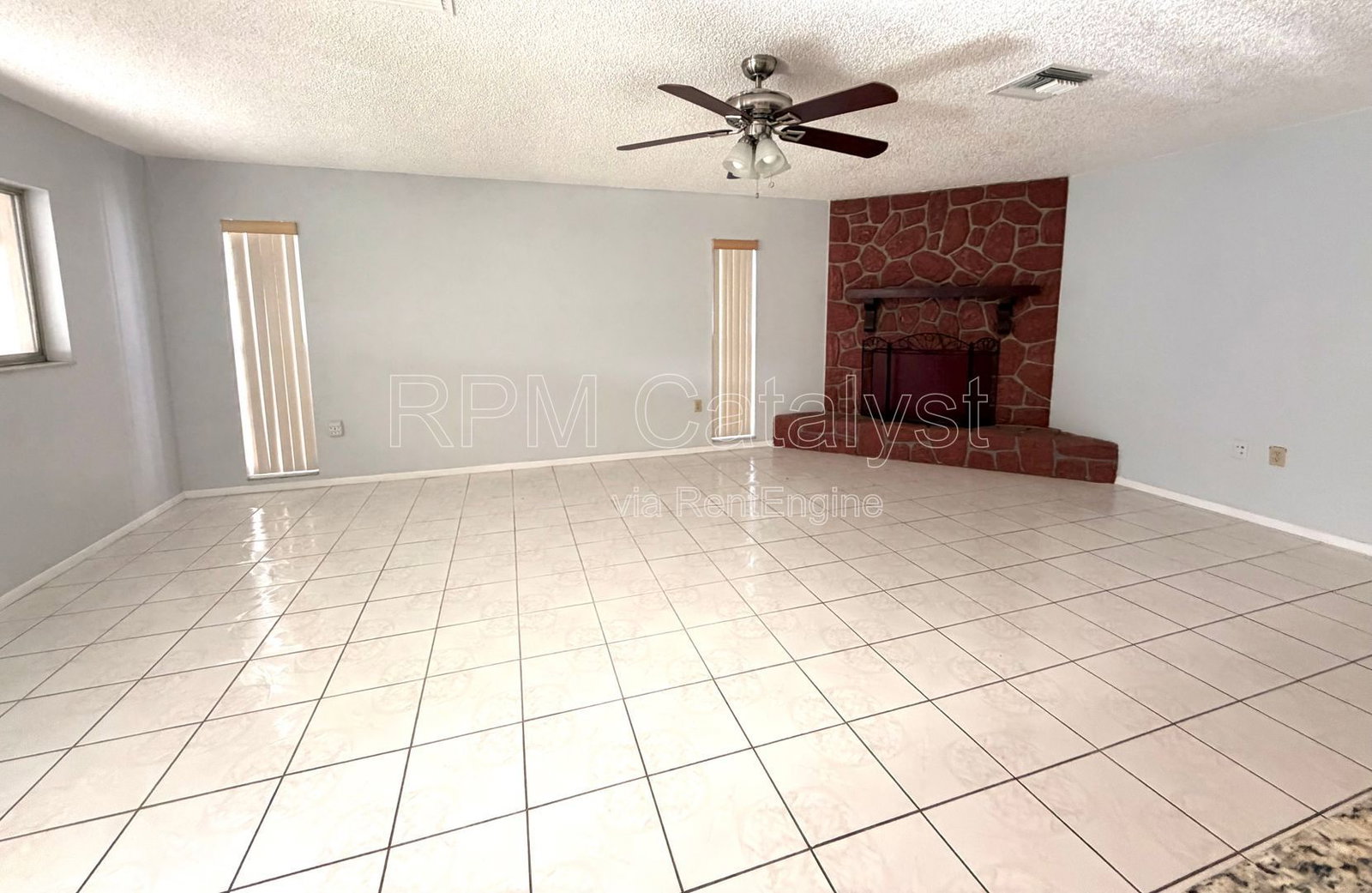 Gallery Image 0