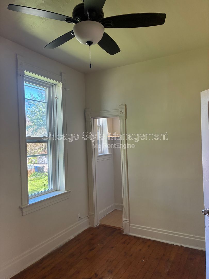 Gallery Image 9