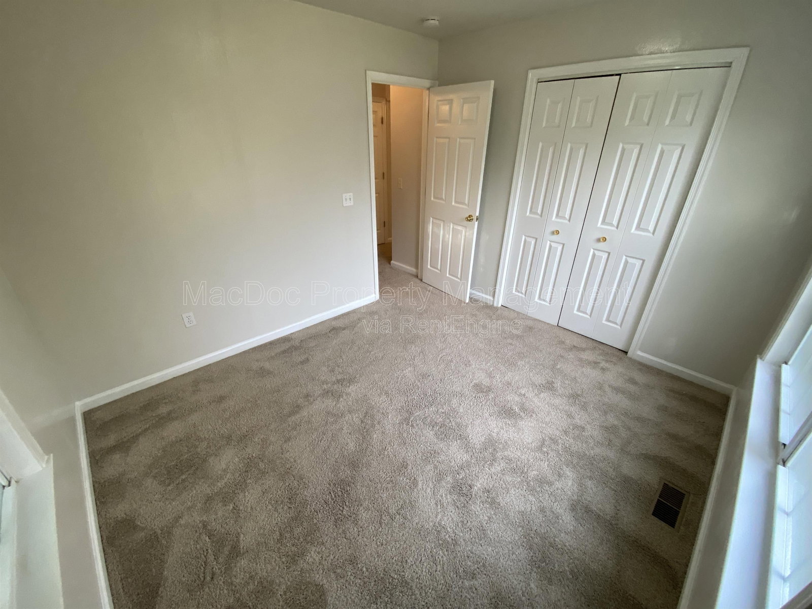 Gallery Image 19