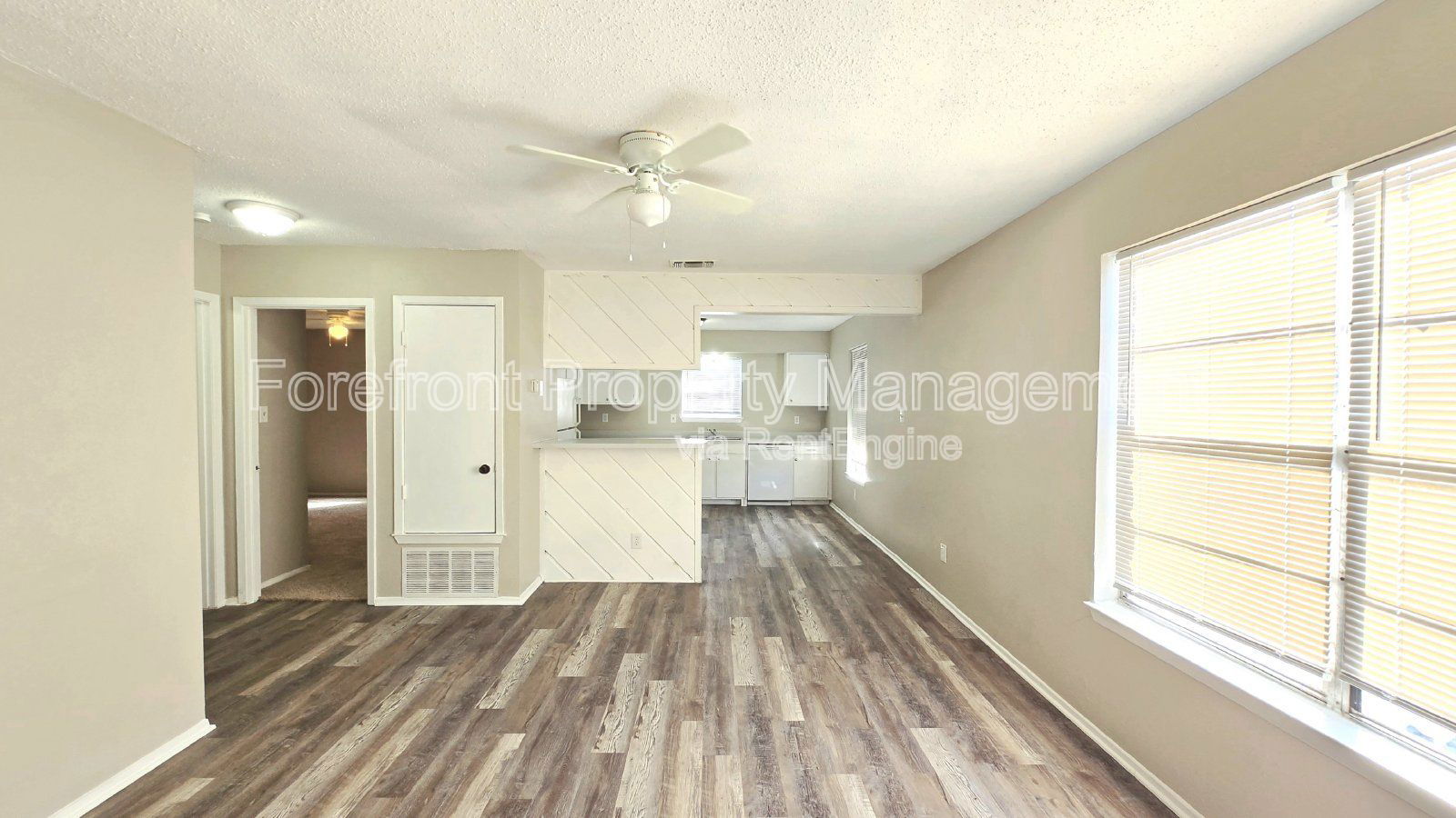 Gallery Image 0