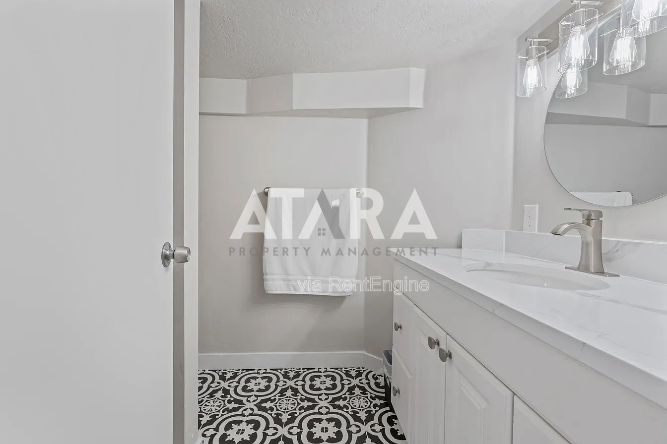 Gallery Image 37