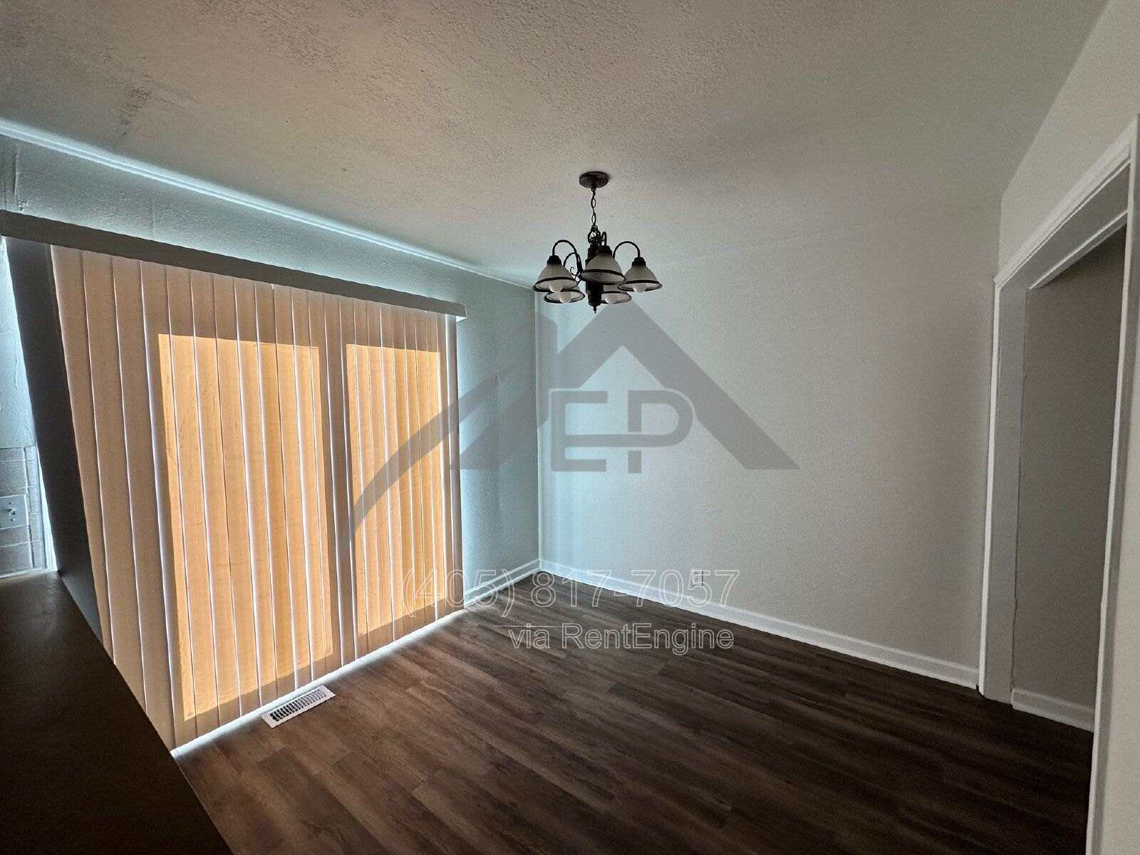 Gallery Image 13