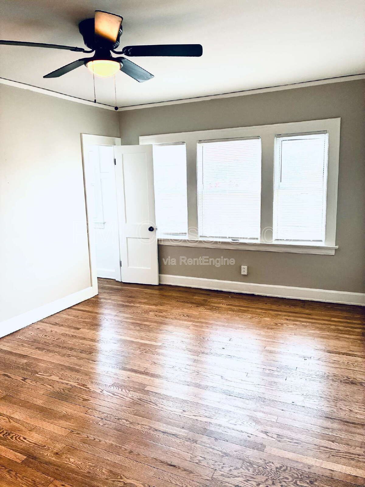 Gallery Image 18