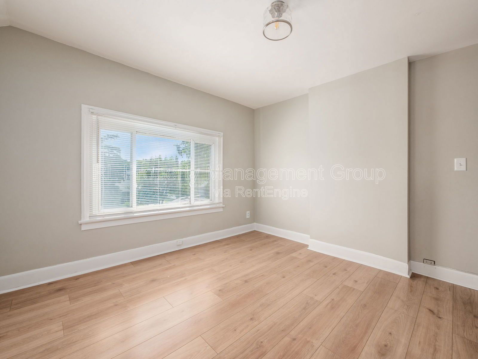 Gallery Image 52