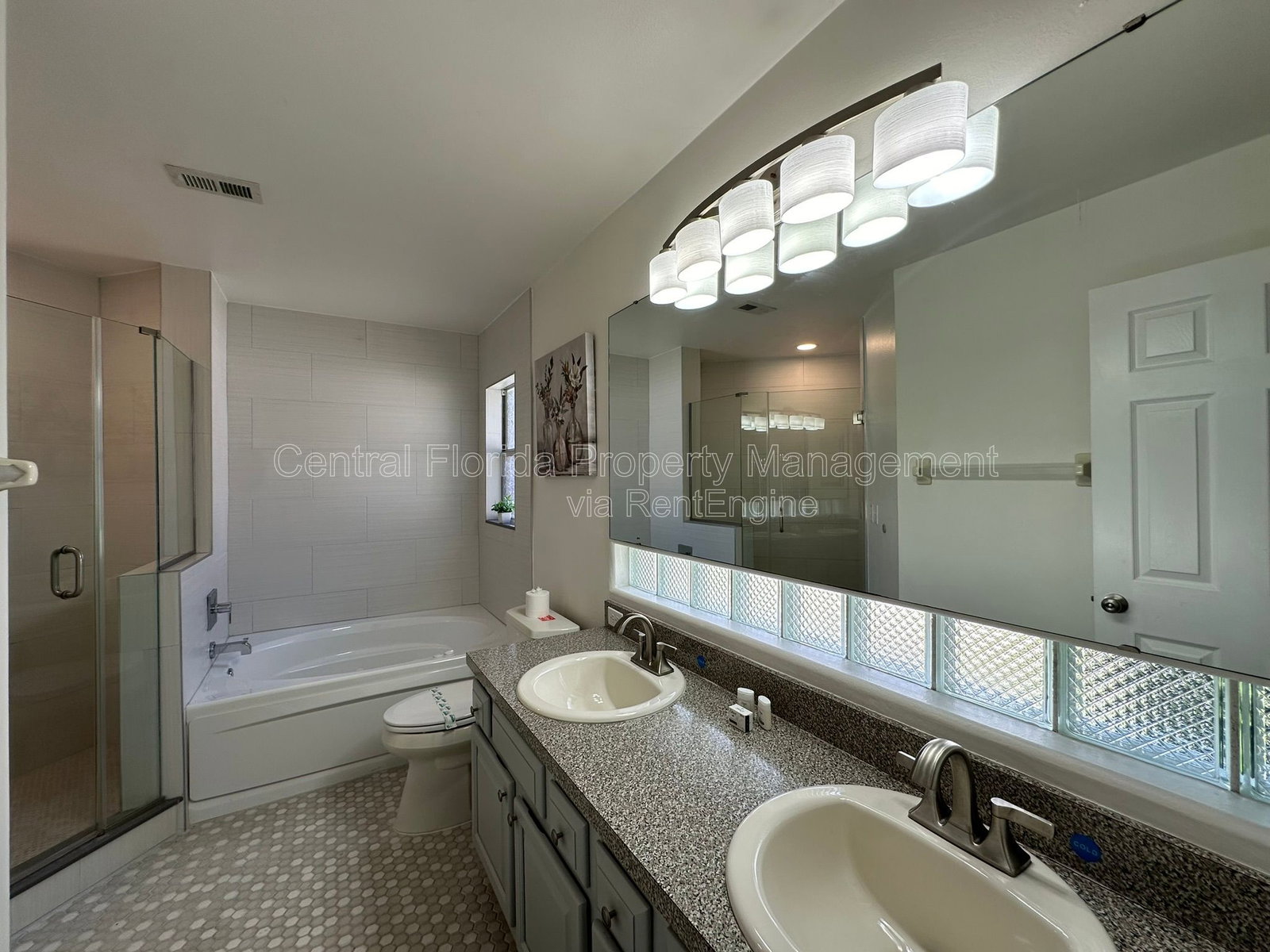 Gallery Image 18