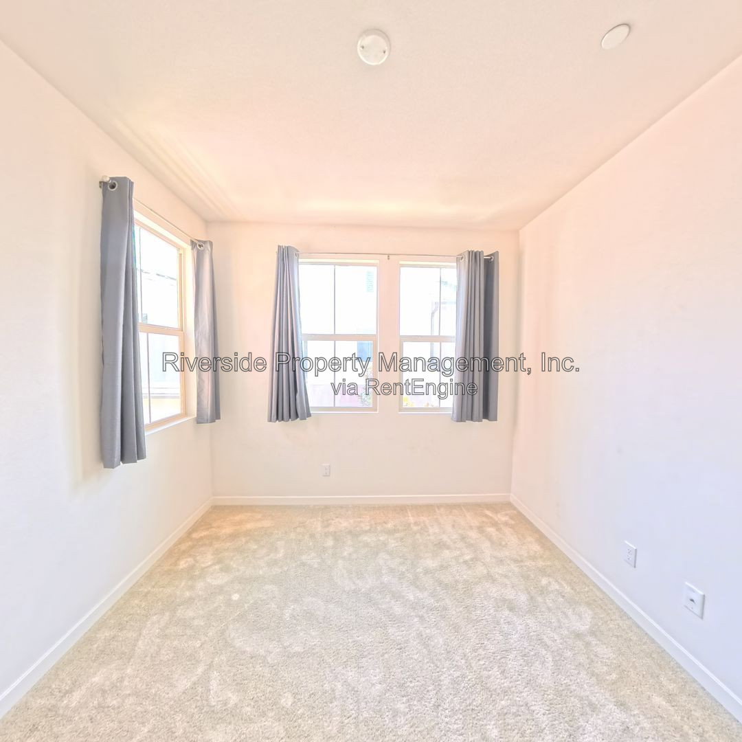 Gallery Image 30