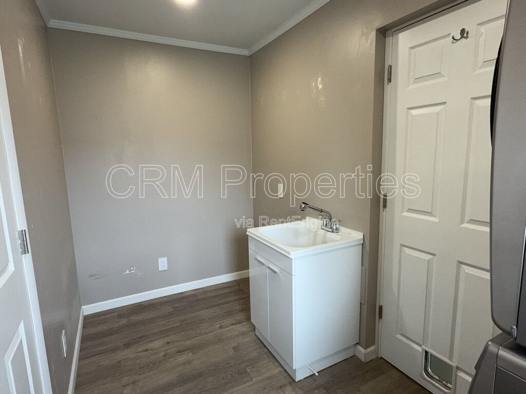 Gallery Image 19