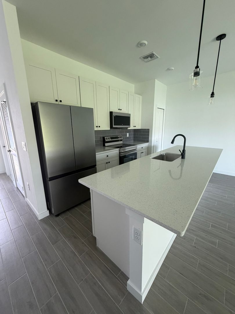 Gallery Image 10