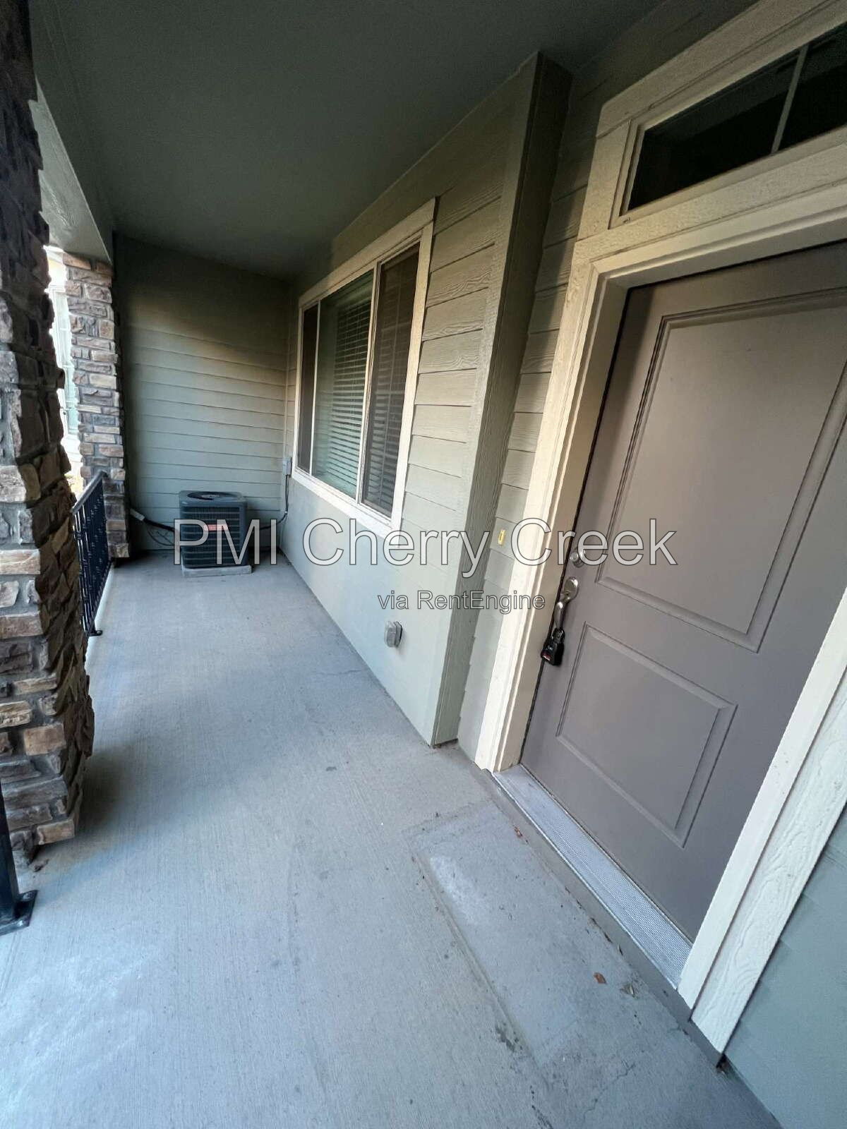 Gallery Image 0