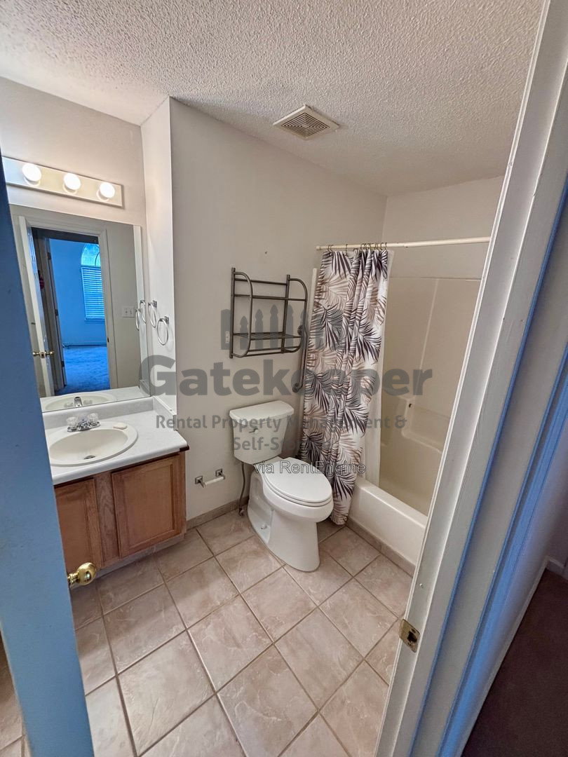 Gallery Image 16