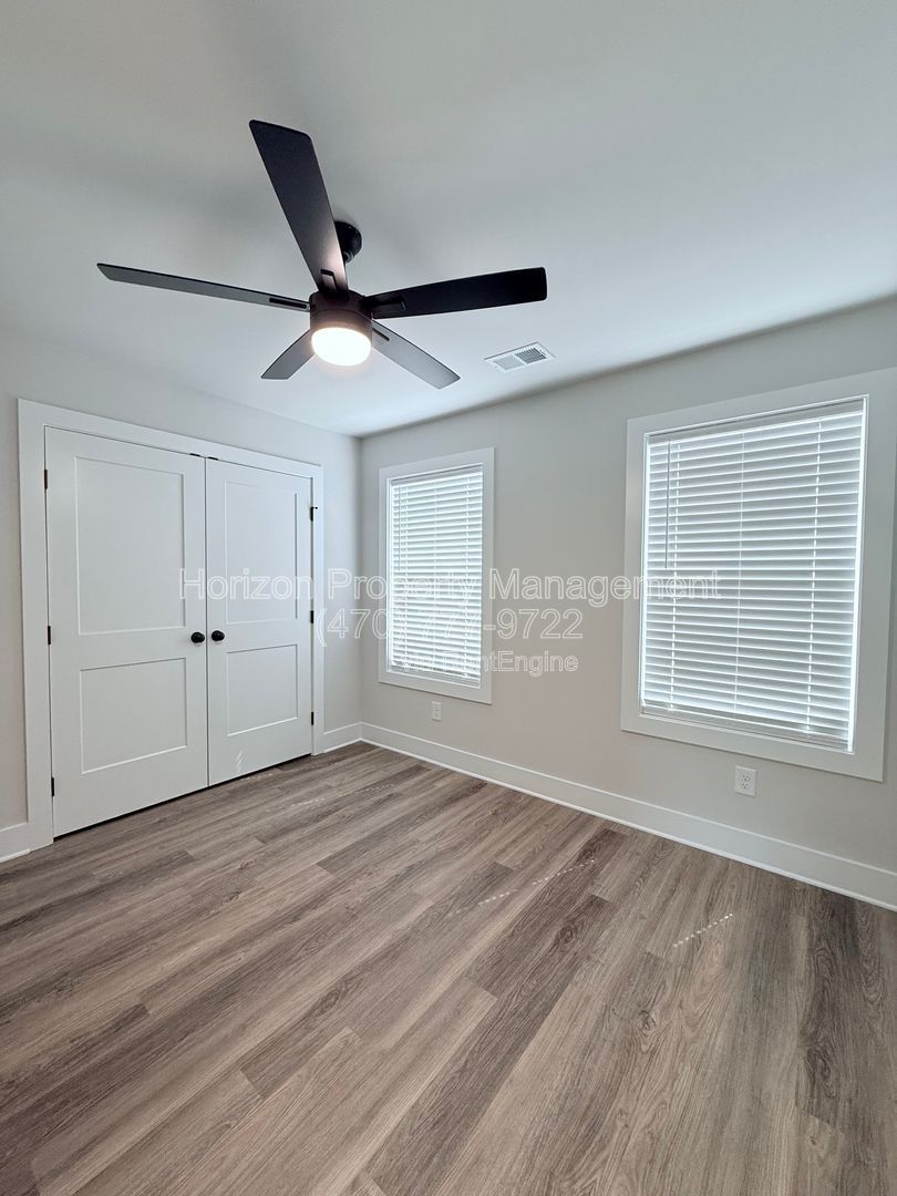 Gallery Image 17