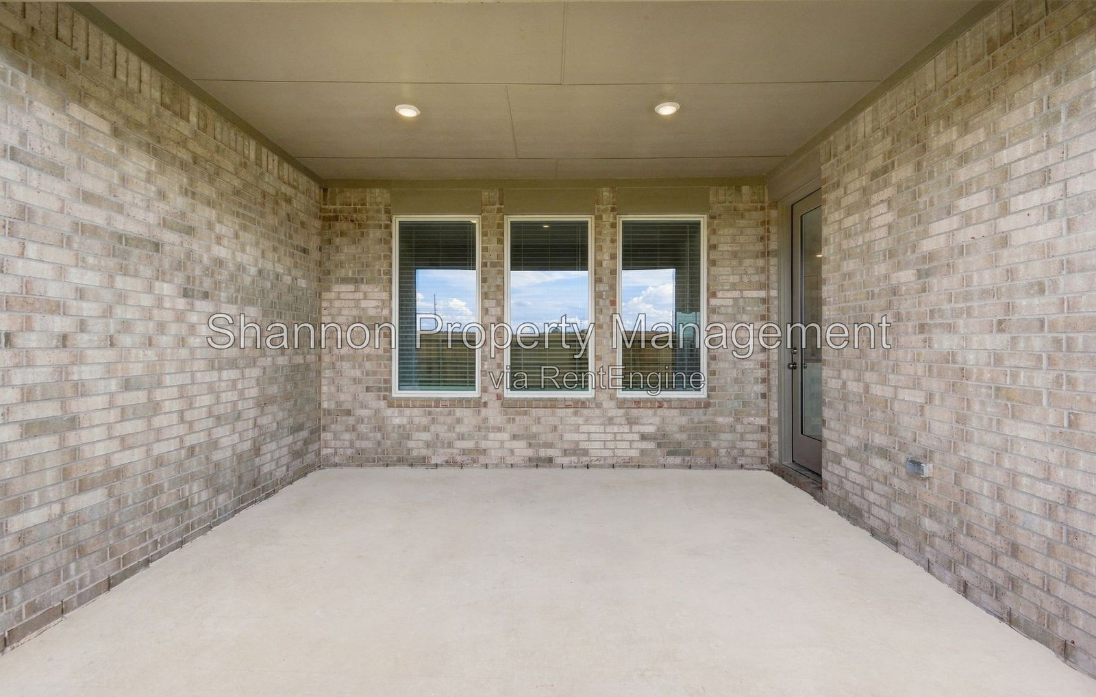 Gallery Image 33