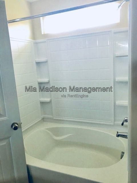 Gallery Image 21