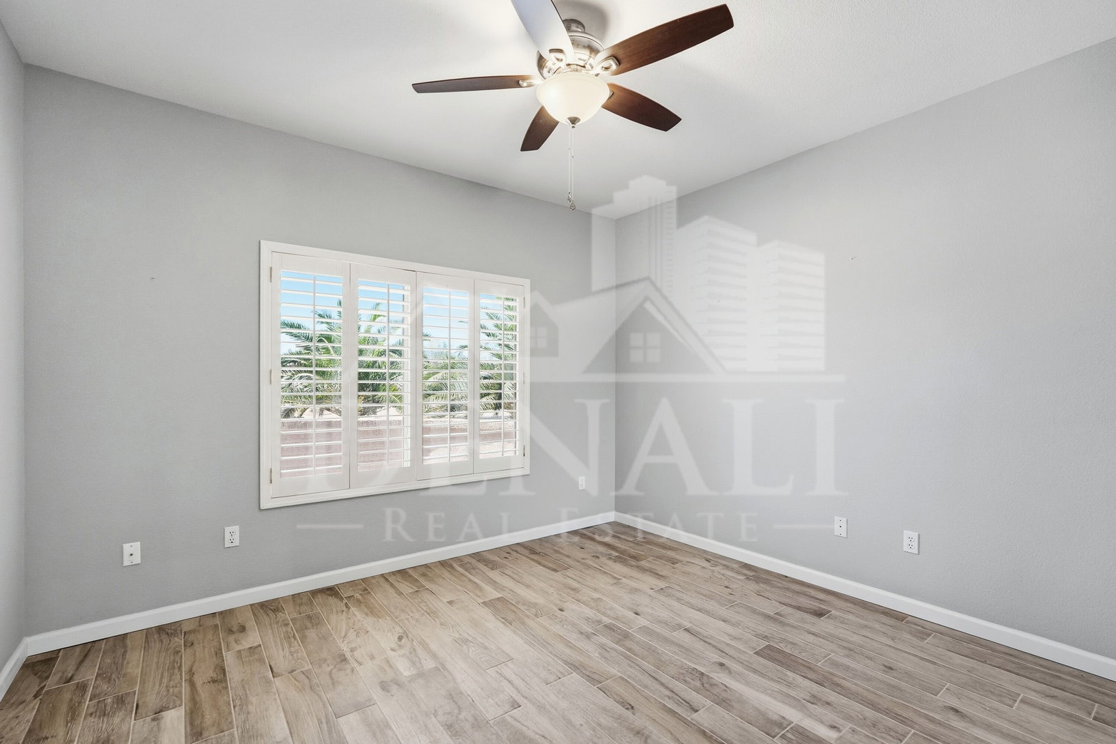 Gallery Image 18
