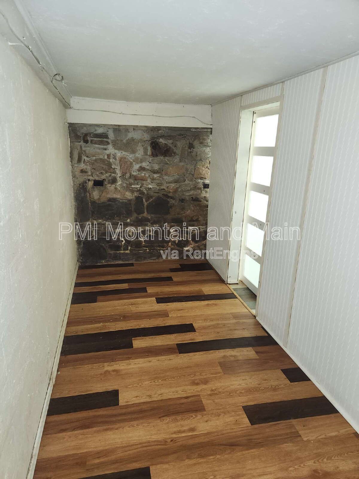 Gallery Image 8