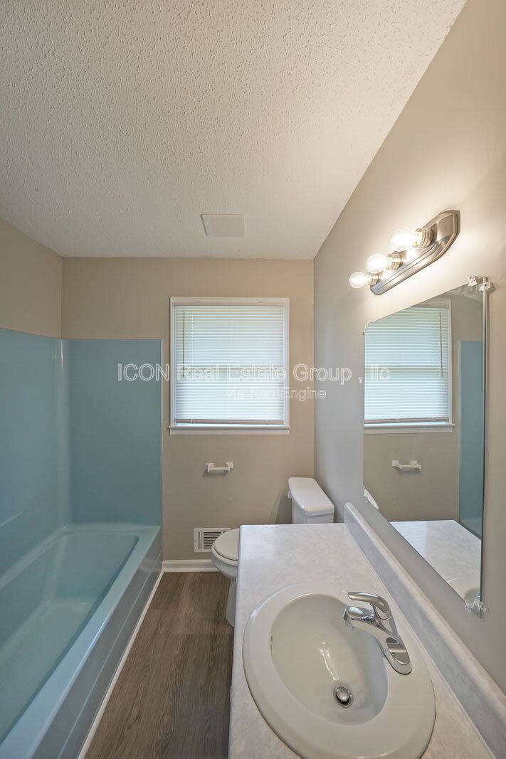 Gallery Image 17