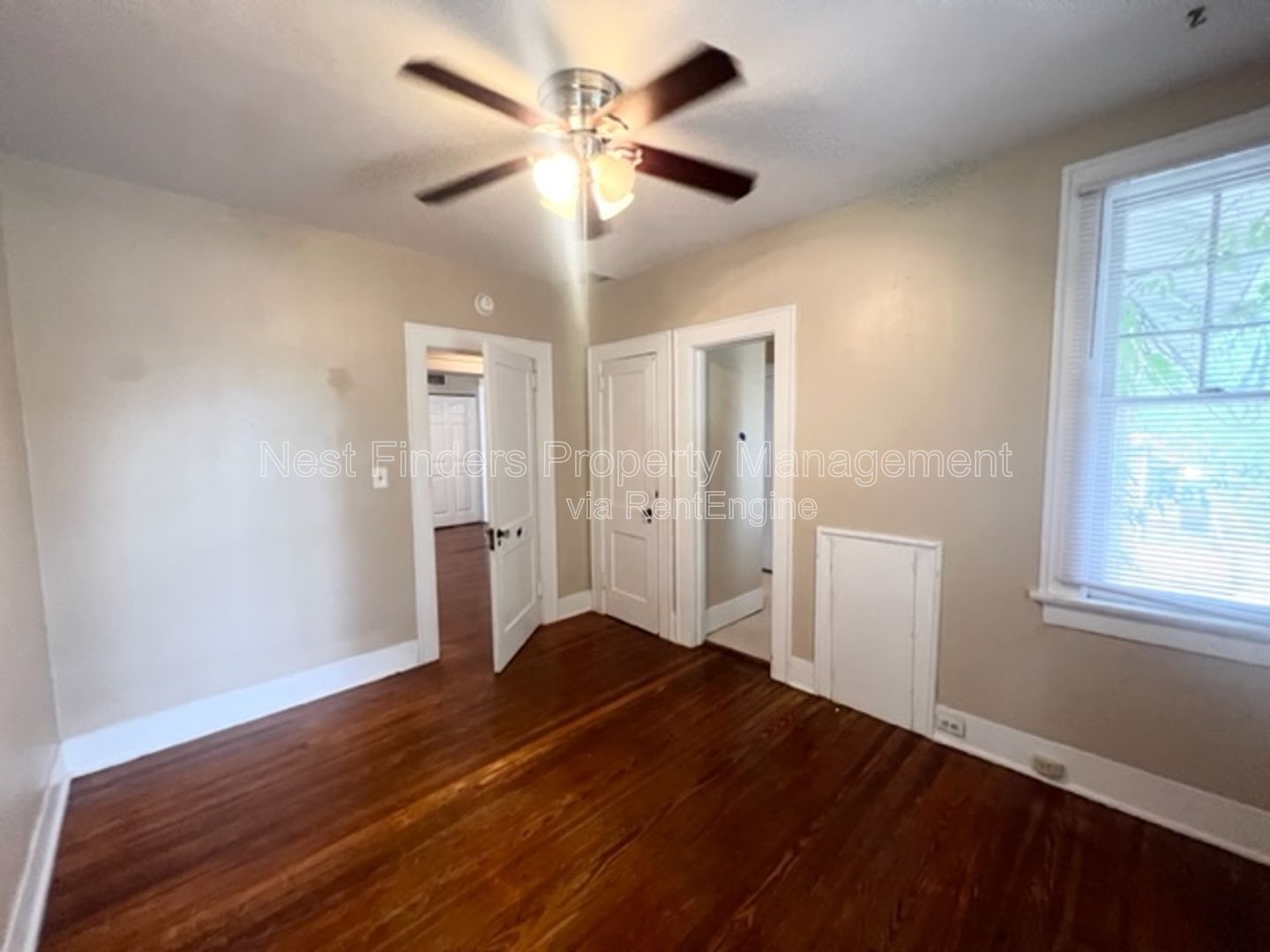 Gallery Image 13