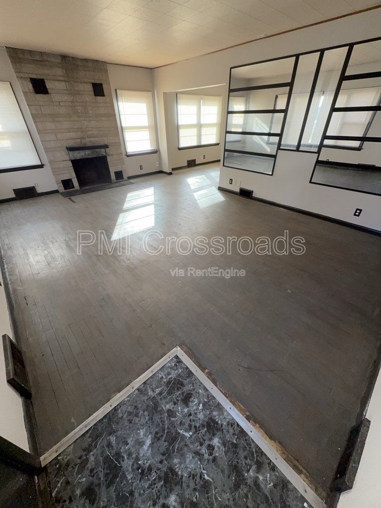 Gallery Image 18