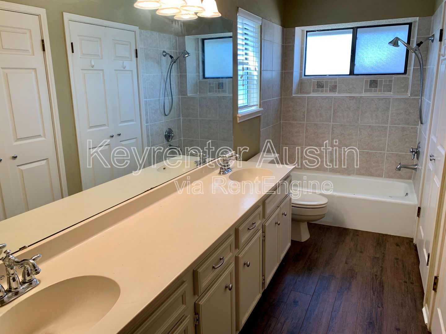 Gallery Image 15