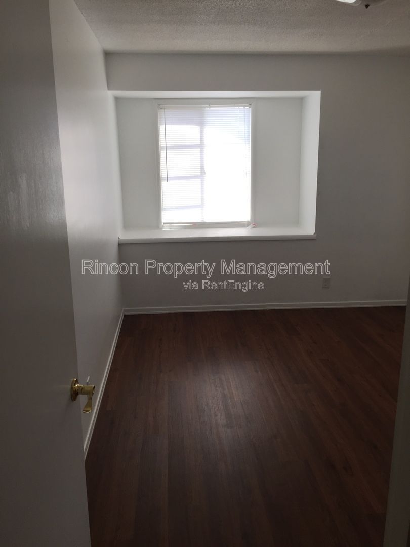 Gallery Image 17