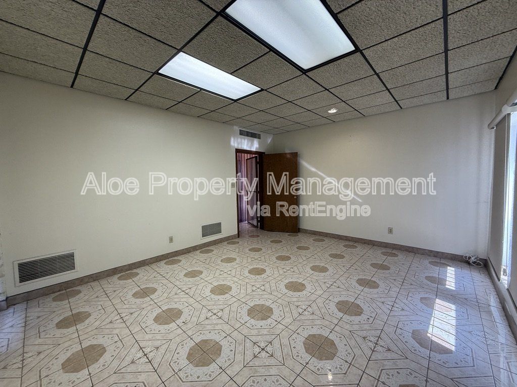 Gallery Image 33