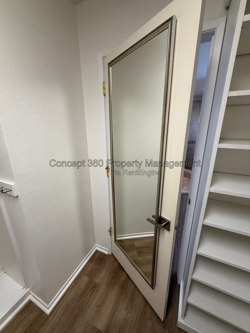 Gallery Image 71