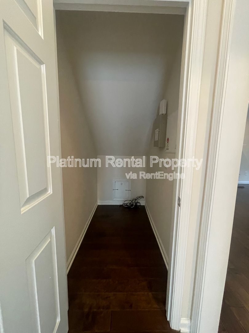 Gallery Image 14