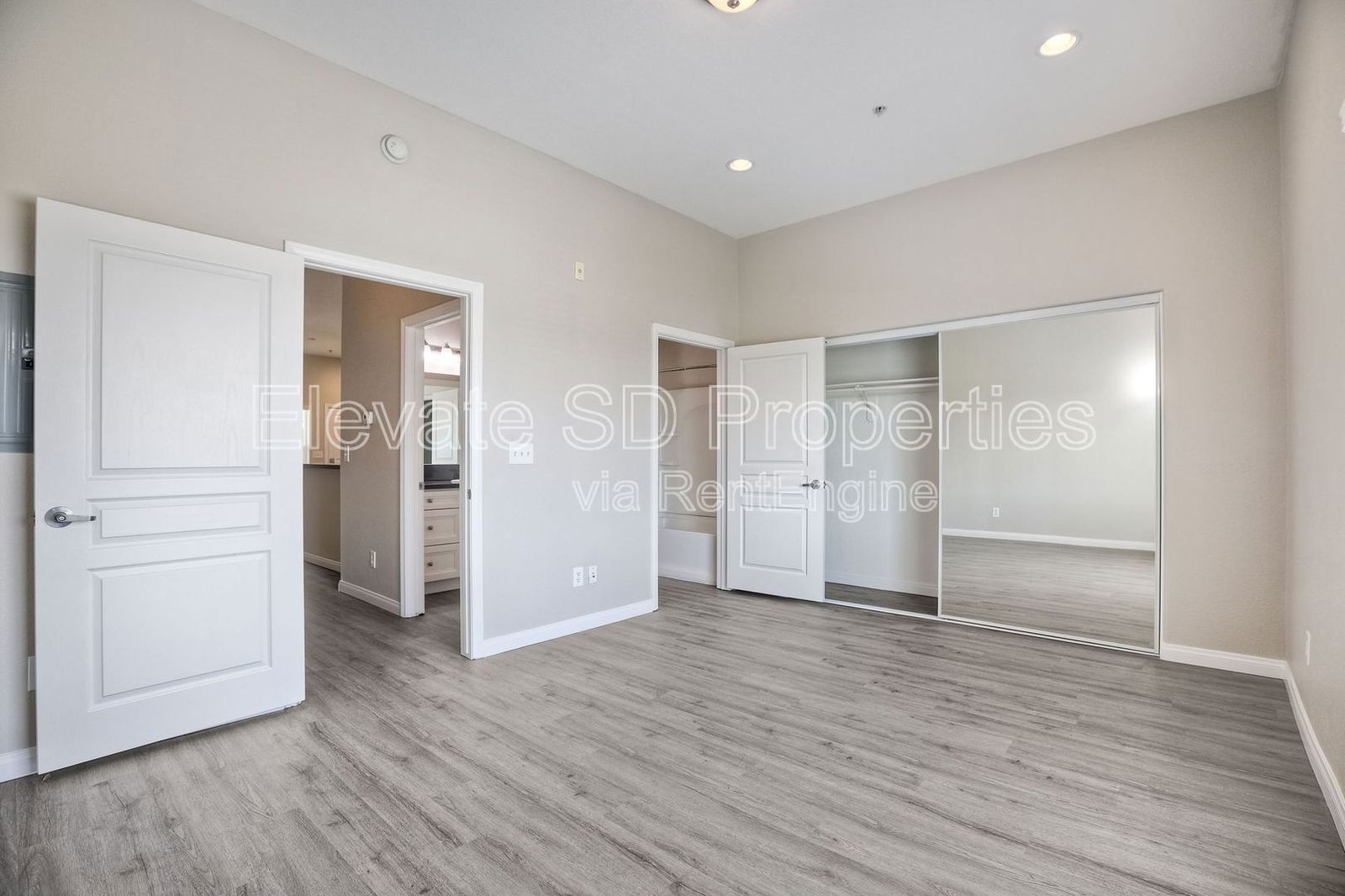 Gallery Image 13