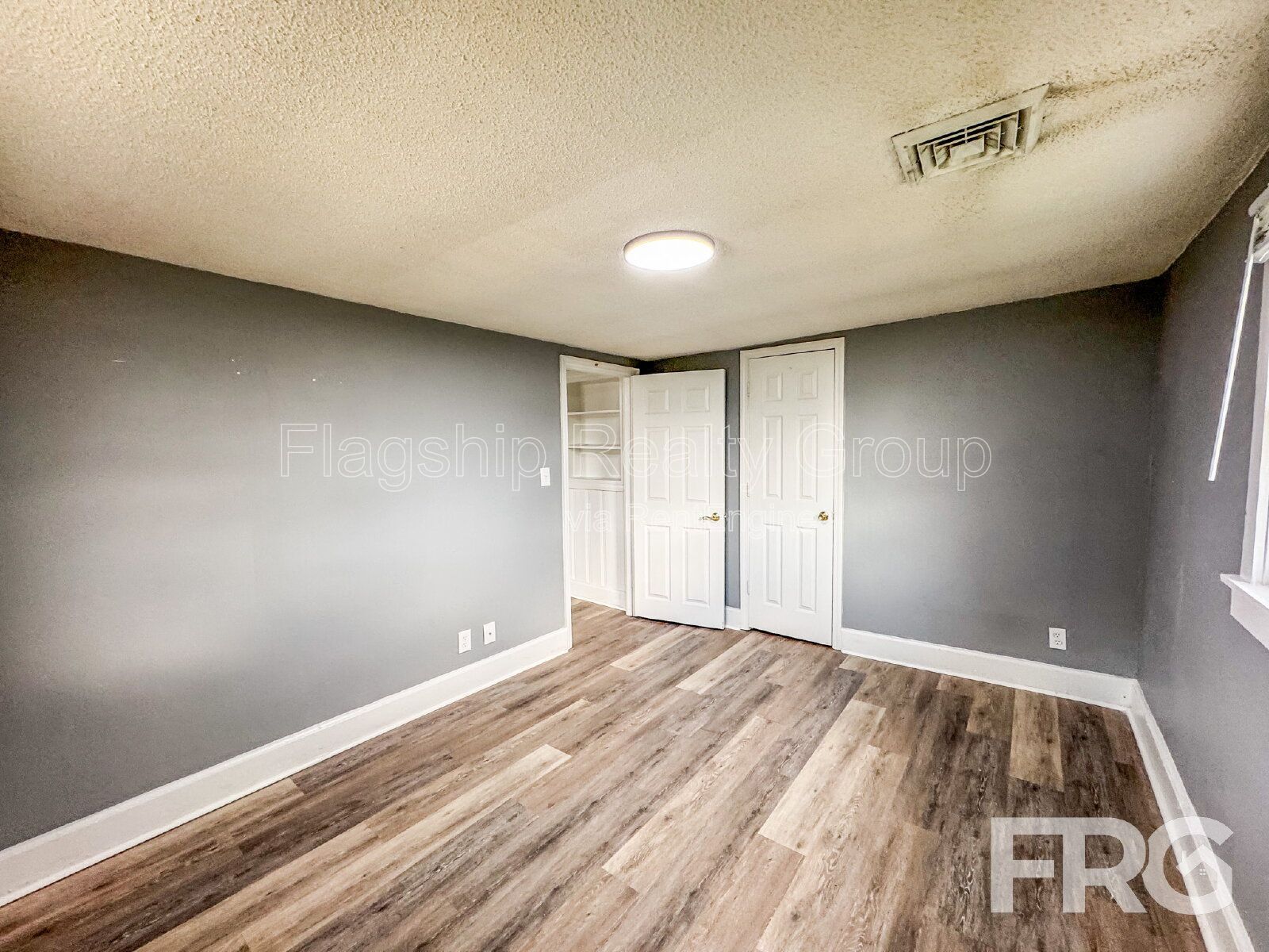 Gallery Image 34