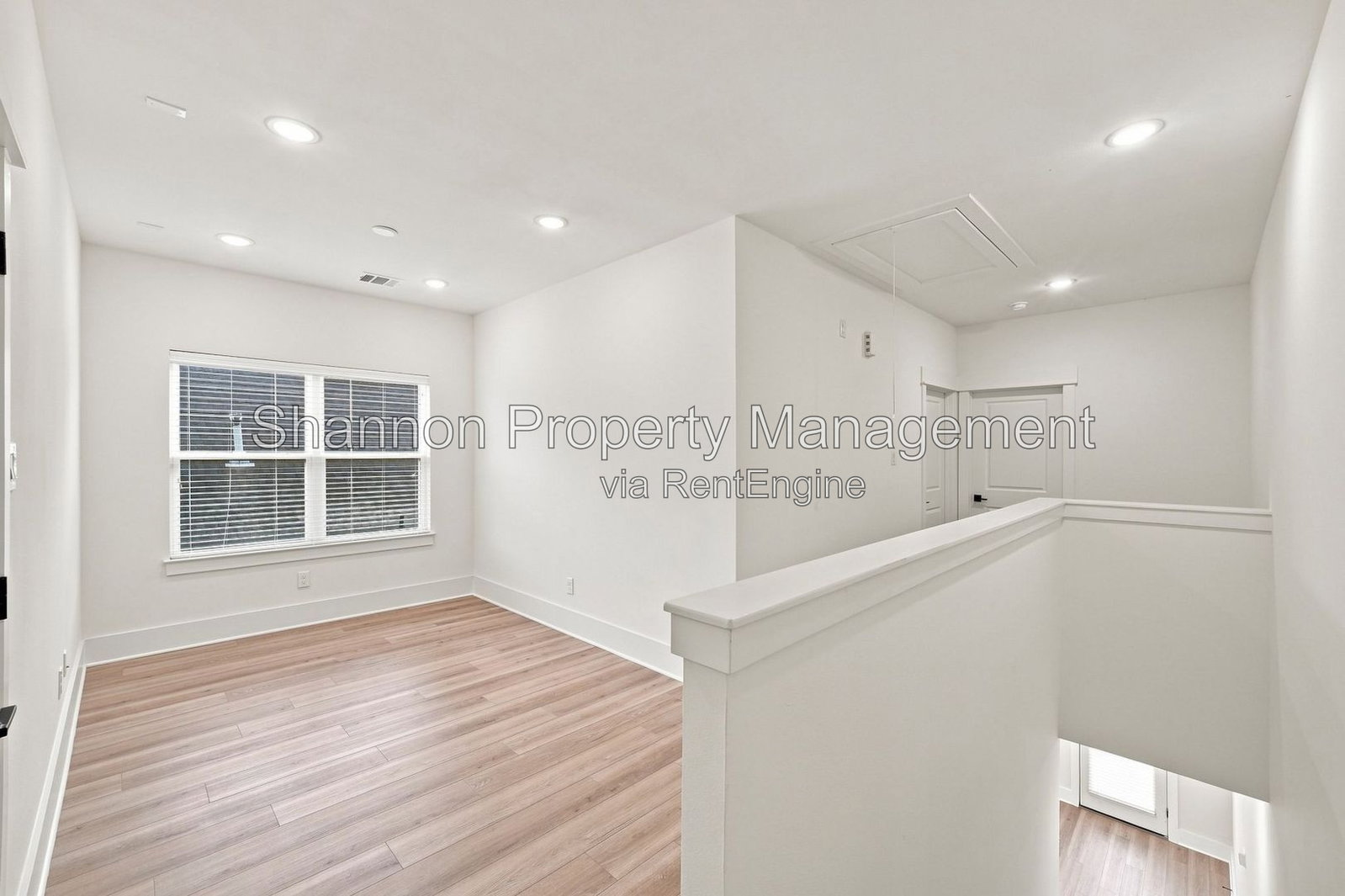 Gallery Image 16