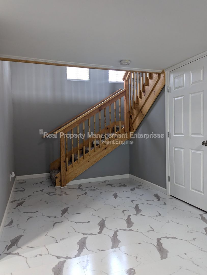 Gallery Image 19