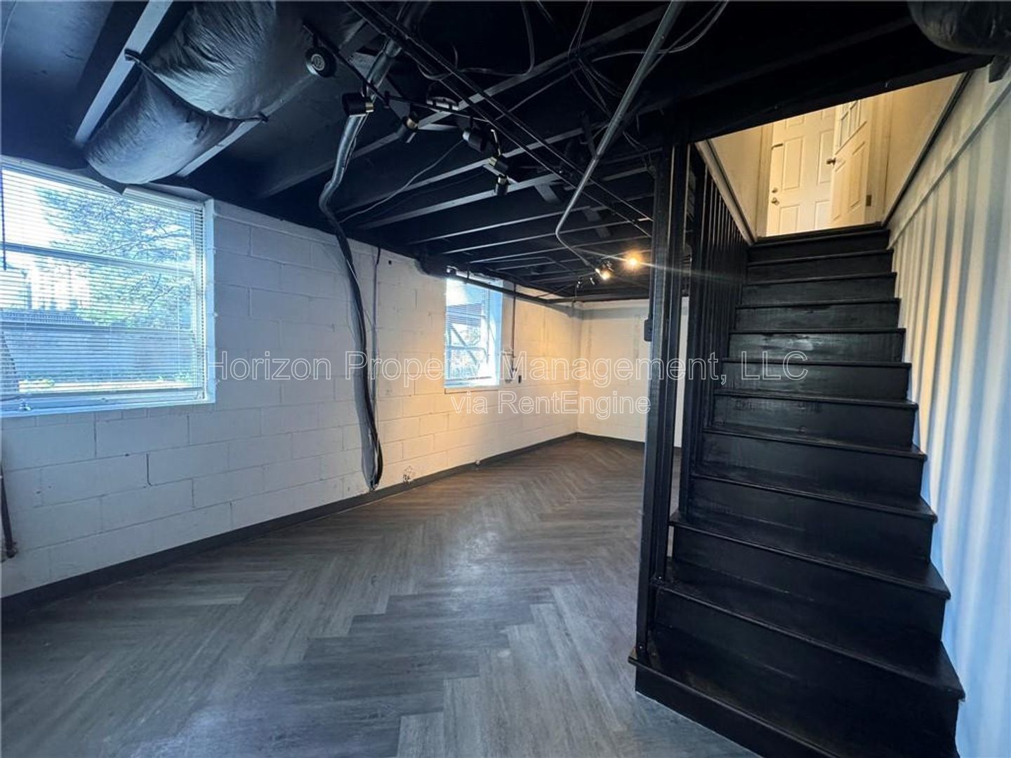 Gallery Image 17