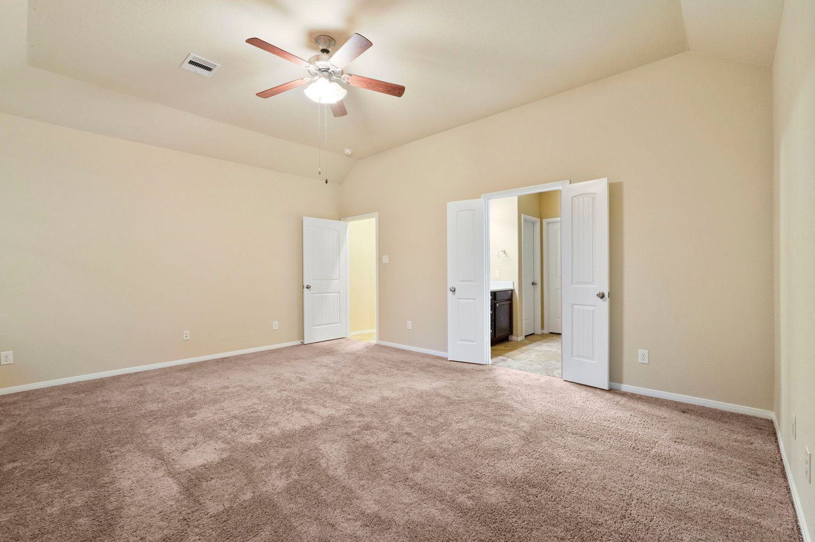 Gallery Image 19