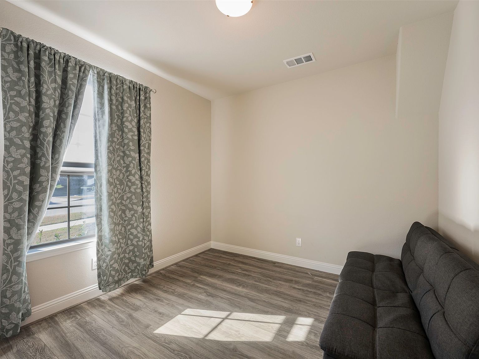 Gallery Image 15
