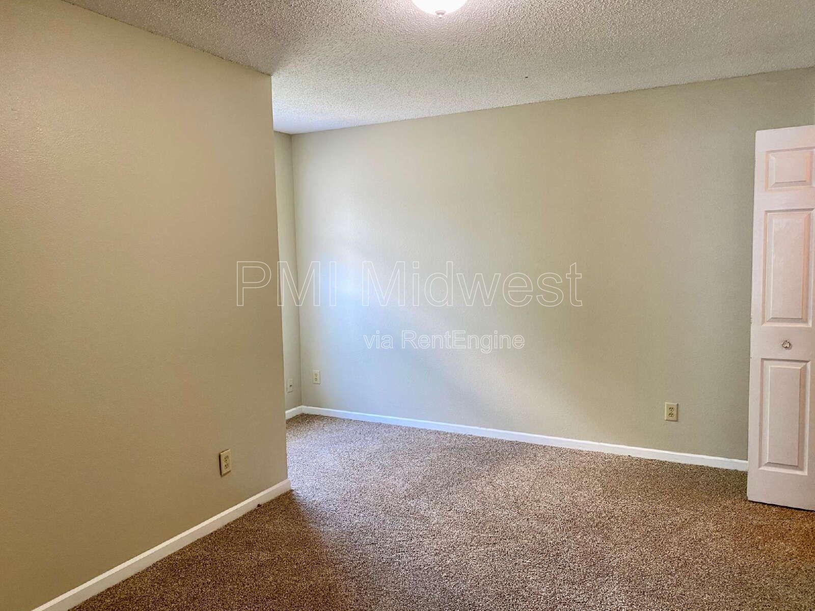 Gallery Image 32
