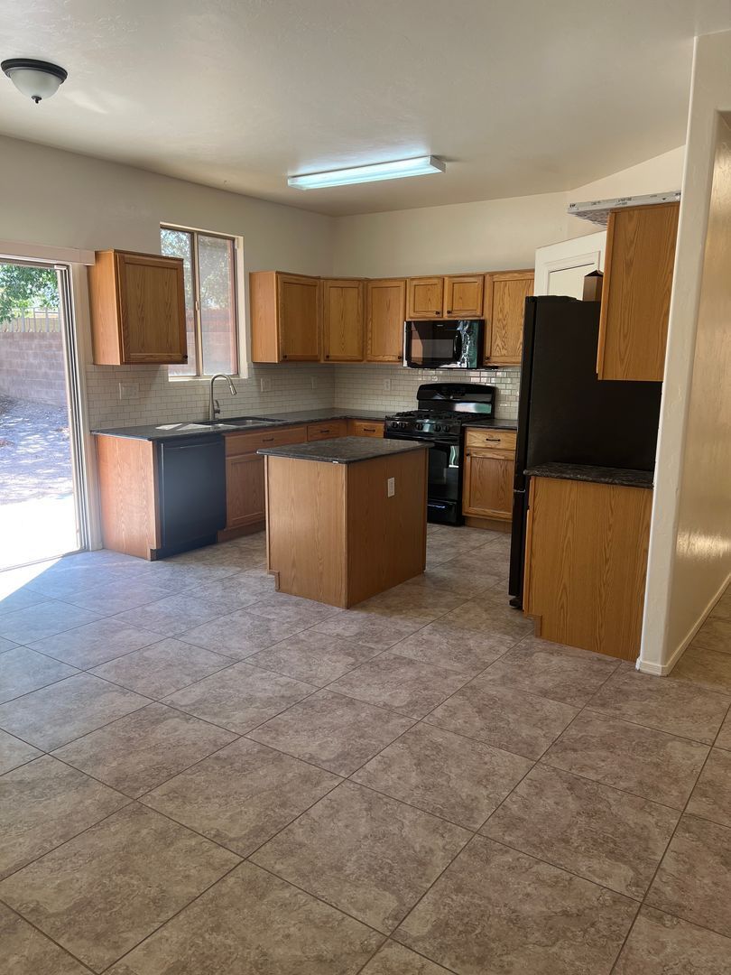 Gallery Image 15