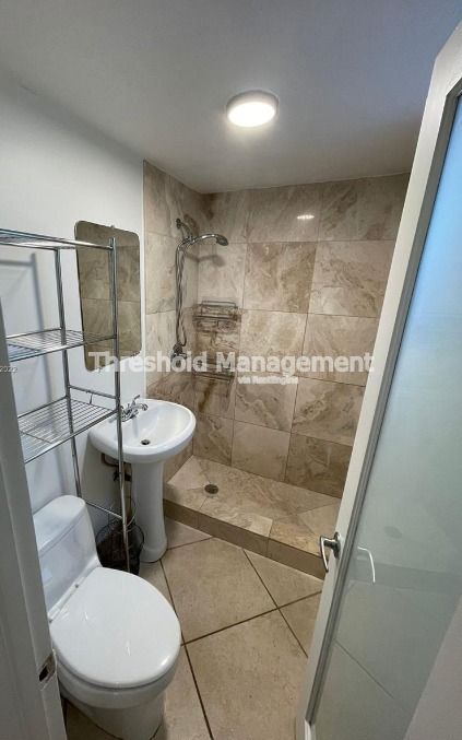 Gallery Image 0