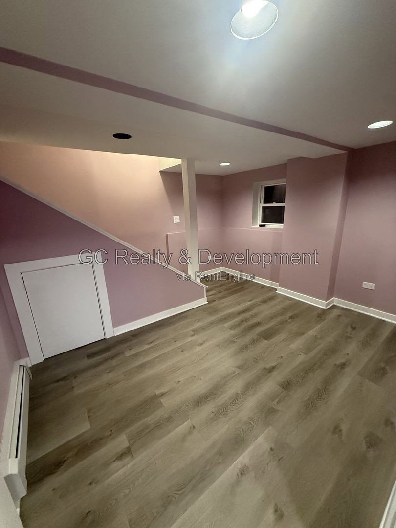 Gallery Image 17