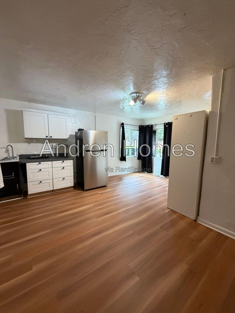 Gallery Image 0