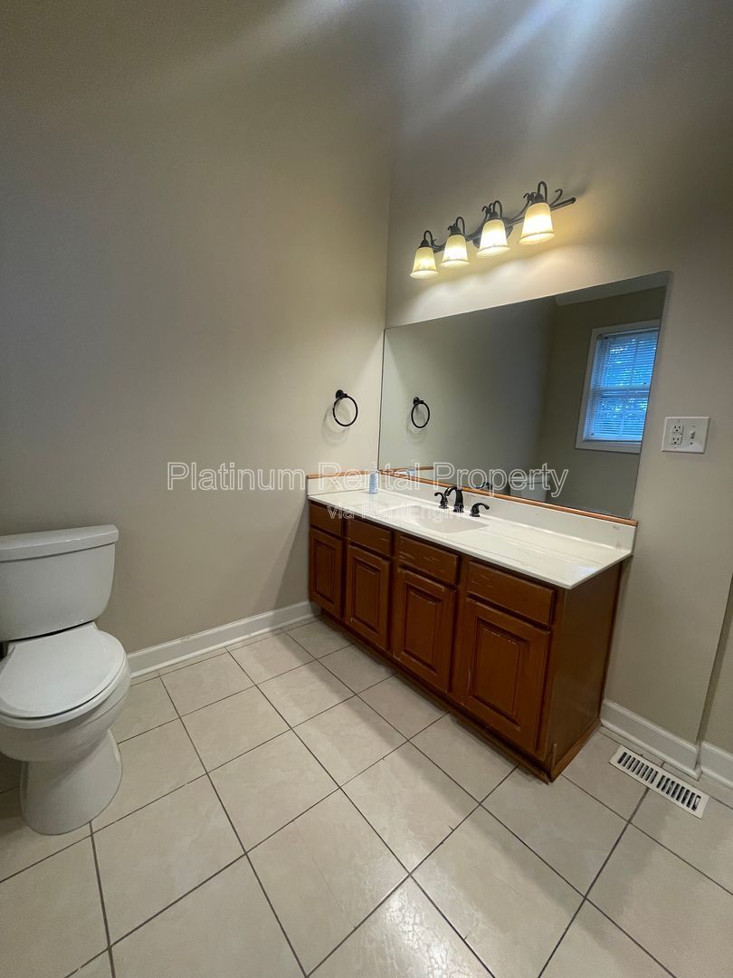 Gallery Image 16