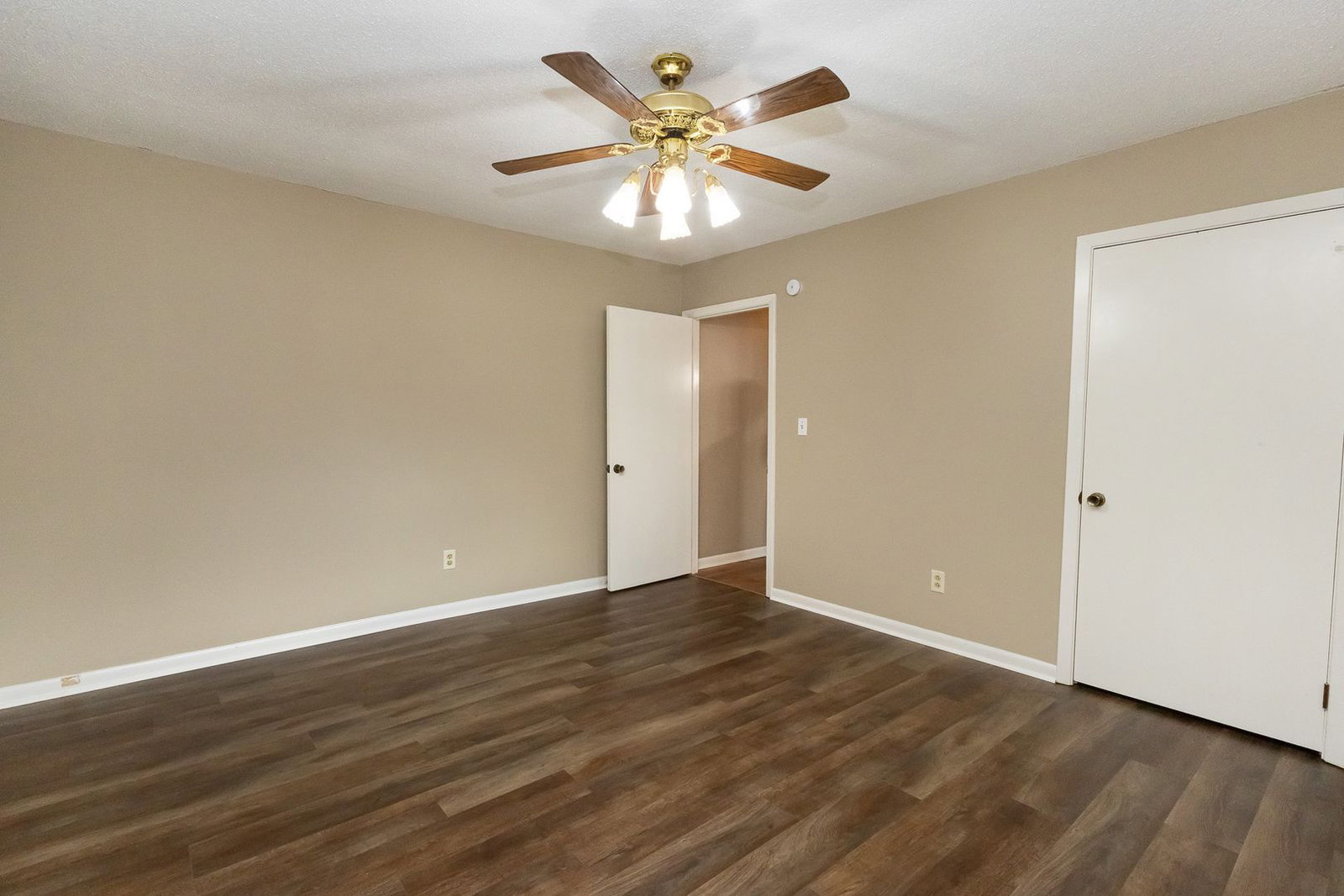 Gallery Image 11