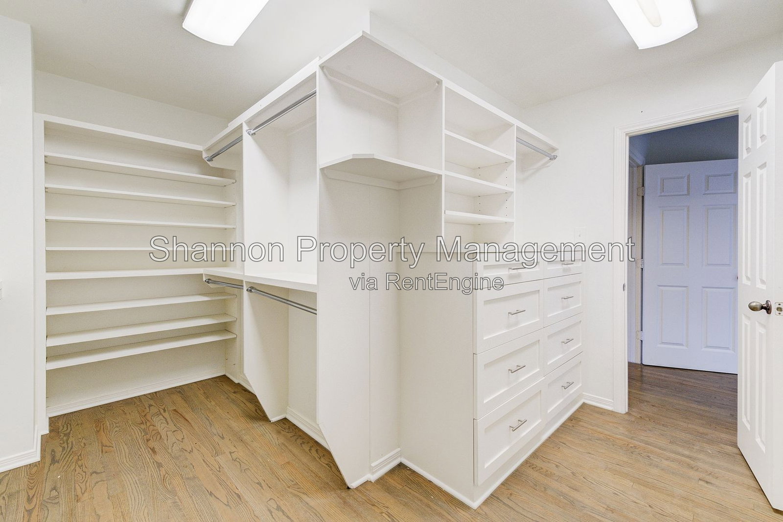 Gallery Image 16